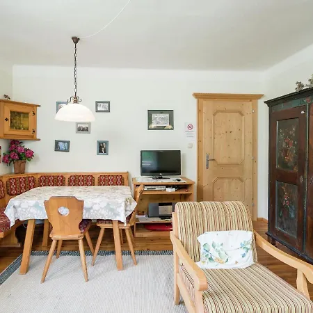 Apartment Charming In With Balcony Kitzbuhel